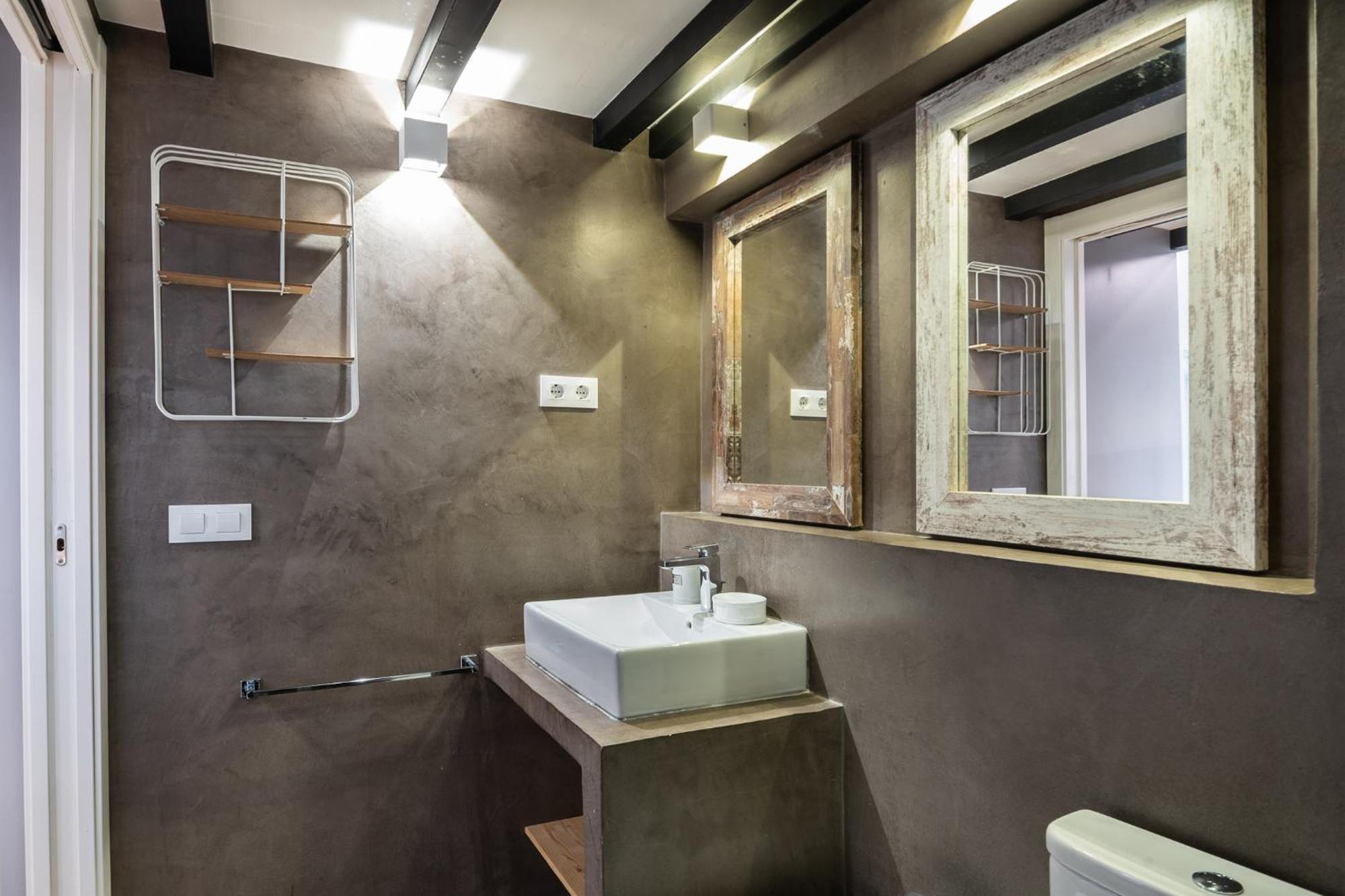 Beautiful Renovated Loft Minutes From The Beach Βαρκελώνη Εξωτερικό φωτογραφία