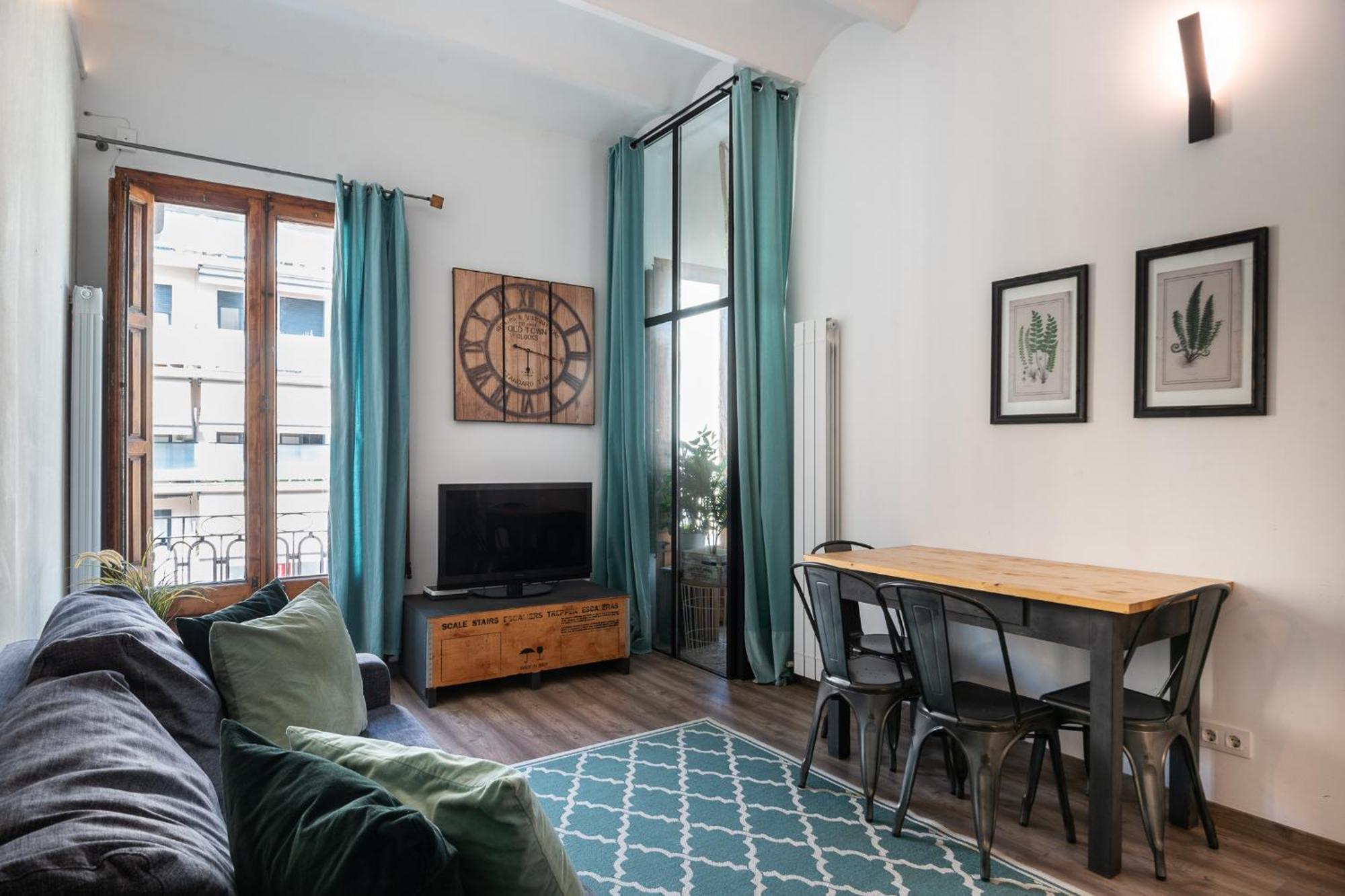 Beautiful Renovated Loft Minutes From The Beach Βαρκελώνη Εξωτερικό φωτογραφία