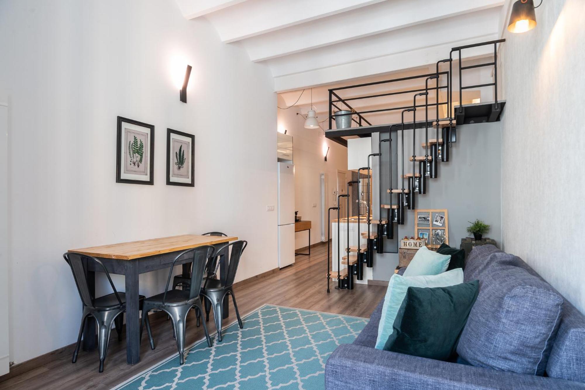 Beautiful Renovated Loft Minutes From The Beach Βαρκελώνη Εξωτερικό φωτογραφία