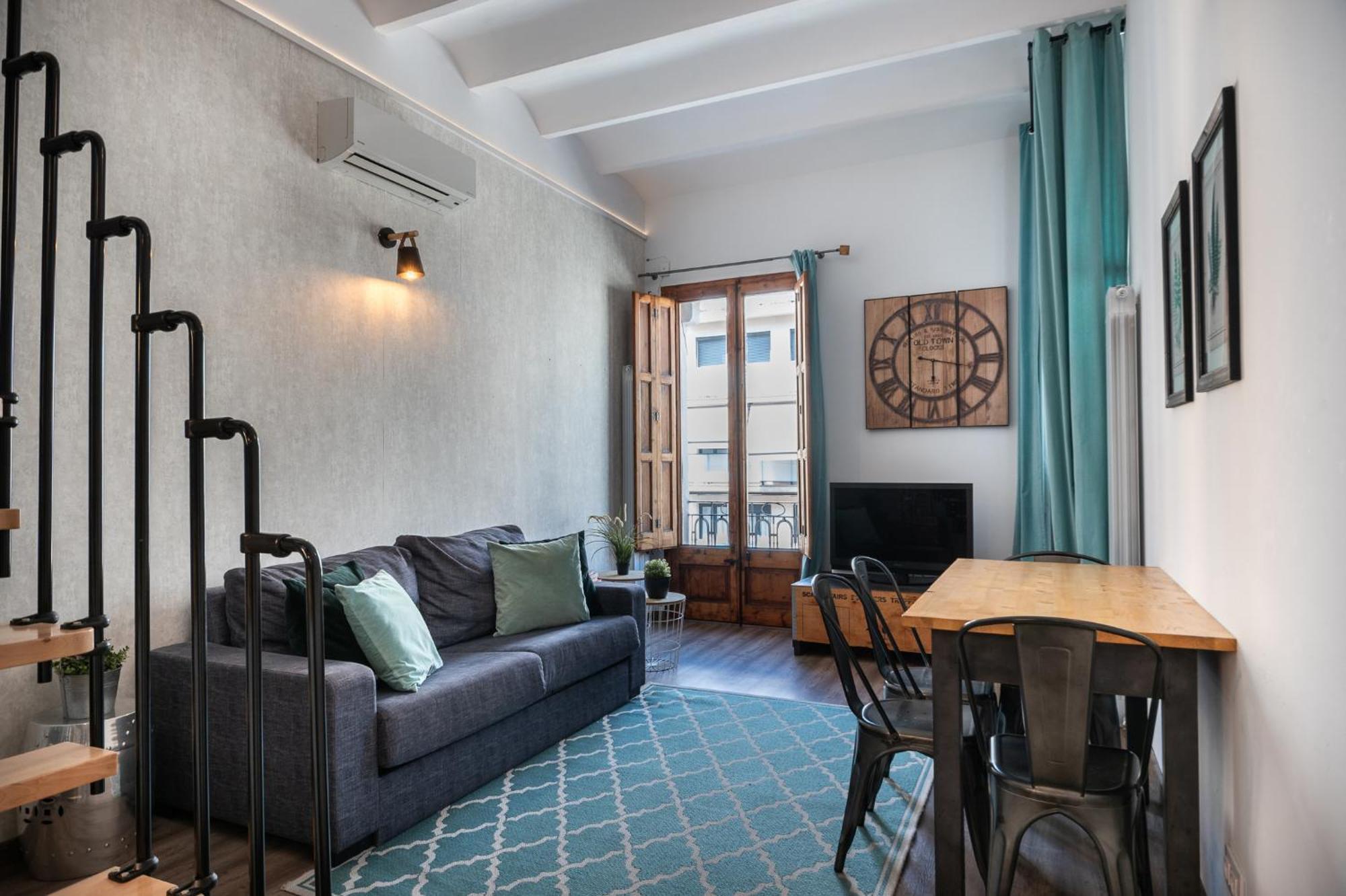 Beautiful Renovated Loft Minutes From The Beach Βαρκελώνη Εξωτερικό φωτογραφία